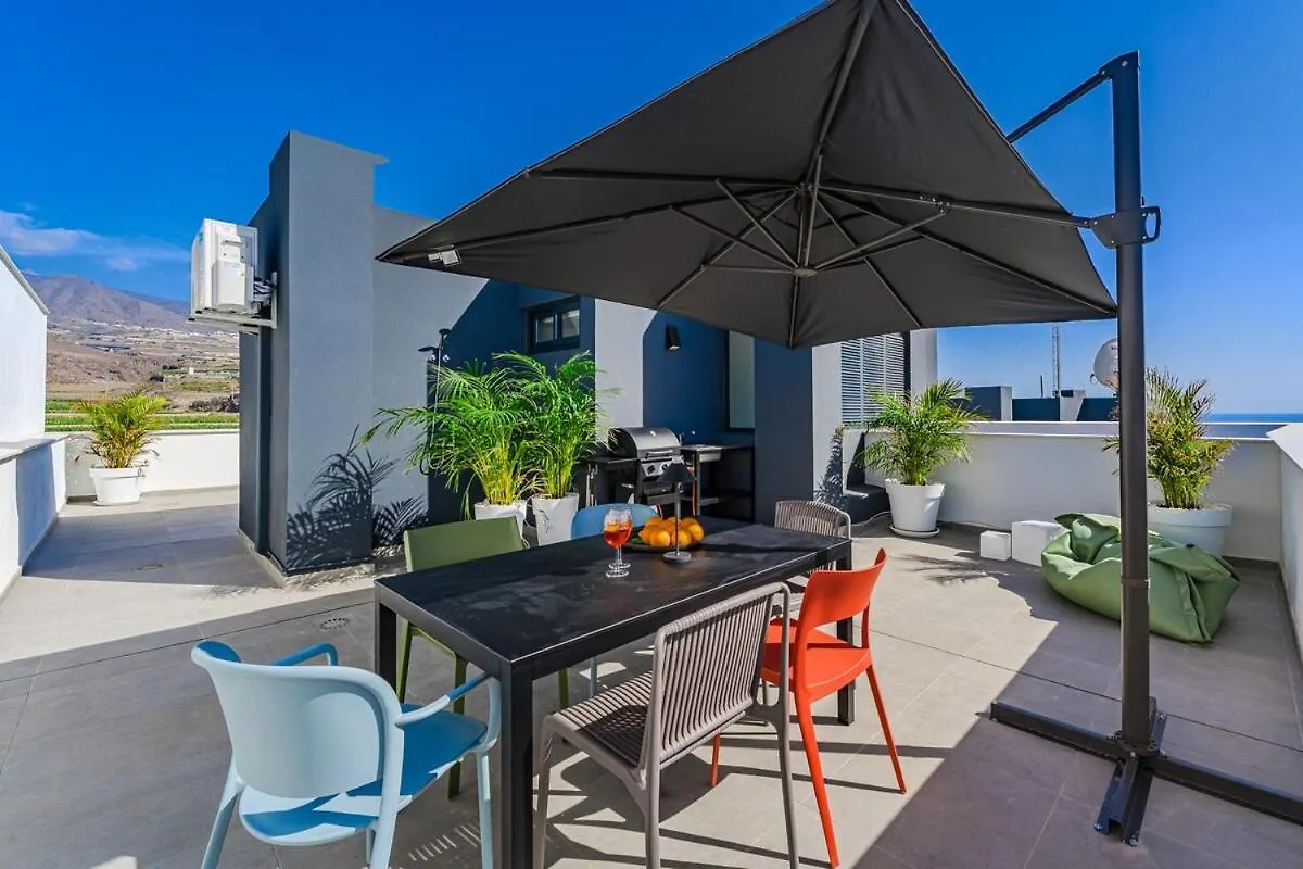 شقة Cozy 2-Br Penthouse With Private Rooftop Terrace غيا ذي إسورا