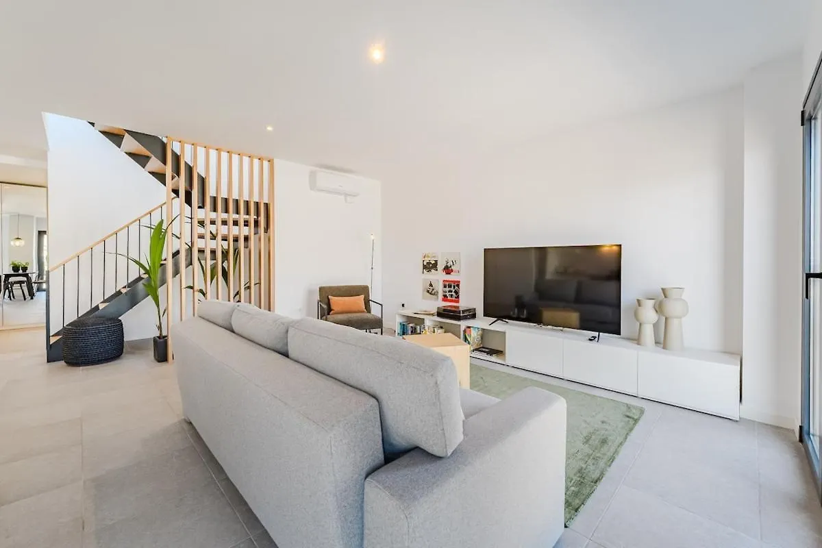 Cozy 2-Br Penthouse With Private Rooftop Terrace غيا ذي إسورا إسبانيا