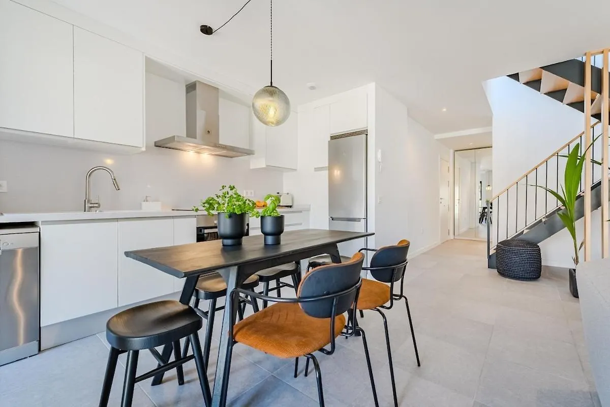 Cozy 2-Br Penthouse With Private Rooftop Terrace ギア・デ・イソラ 0*,